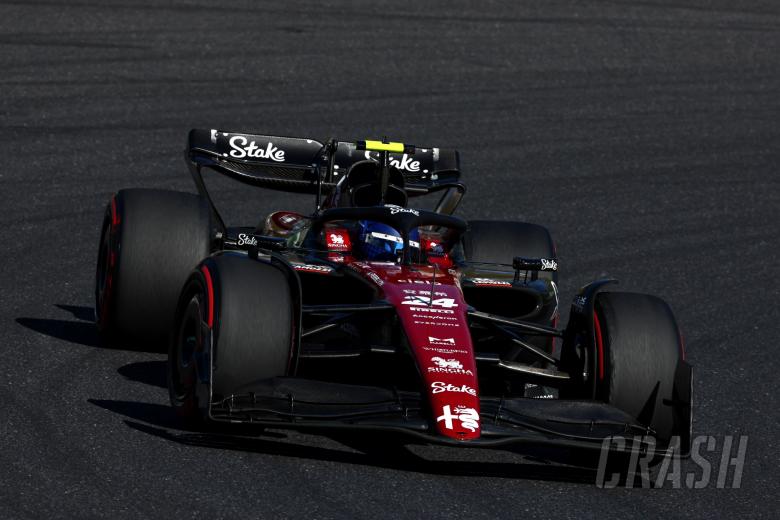 Zhou Guanyu (CHN) Alfa Romeo F1 Team C43. Formula 1 World Championship, Rd 17, Japanese Grand Prix, Suzuka, Japan, Race