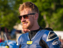 Gary Vines dies, aged 33, after crash at Manx Grand Prix